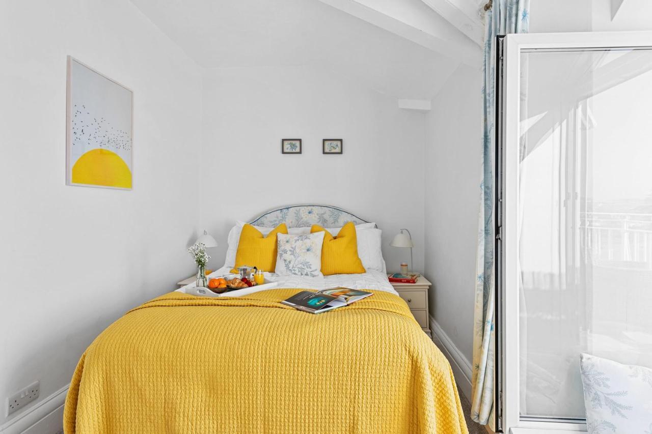 Wellswood Apartment - Sunny Apartment With Stunning Sea Views And Private Balcony Torquay Exterior photo