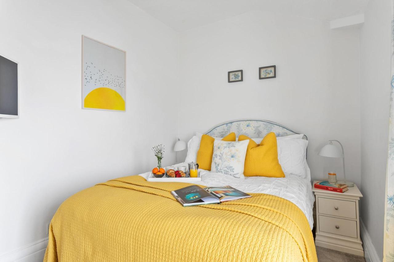 Wellswood Apartment - Sunny Apartment With Stunning Sea Views And Private Balcony Torquay Exterior photo