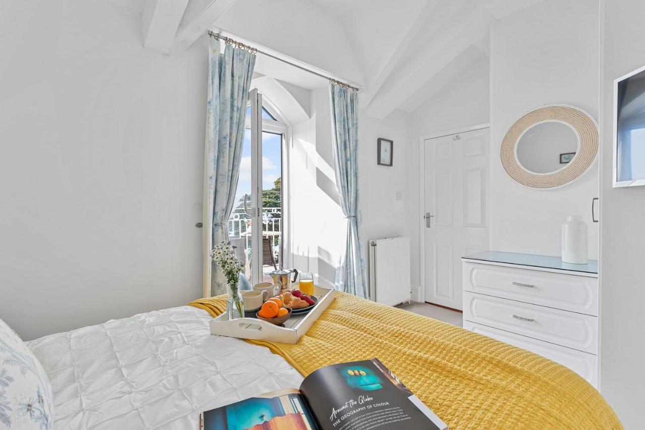 Wellswood Apartment - Sunny Apartment With Stunning Sea Views And Private Balcony Torquay Exterior photo